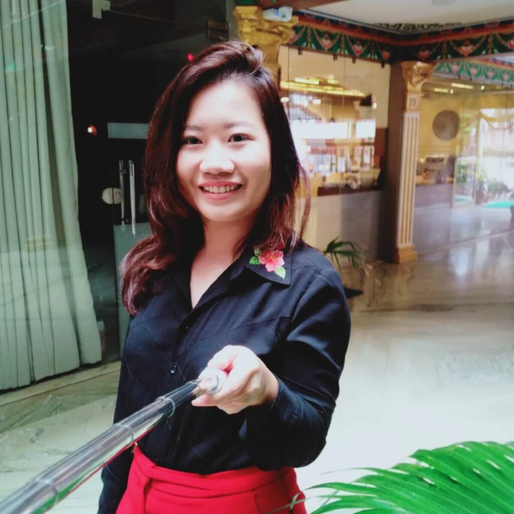 03f4b9bb-92a7-4a46-b71b-fcf430538367-1024x1024 Áo sơ mi thêu tay thu hút dân công sở văn phòng Sản xuất 