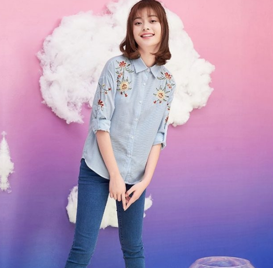 ao-so-mi-theu-theo-yeu-cau-5 Thêu áo sơ mi theo yêu cầu – Nghệ thuật cá nhân hóa độc đáo từ GuArts Sản xuất Thông tin 