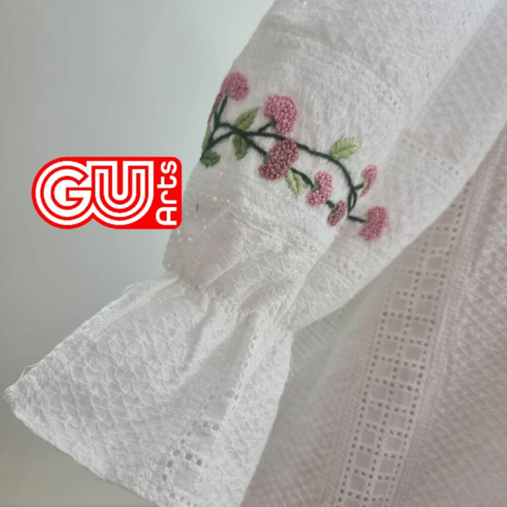 fa637797-4946-4925-ac82-f3ef525de3ab-1024x1024 Áo sơ mi thêu tay độc bản tại GuArts Thông tin 