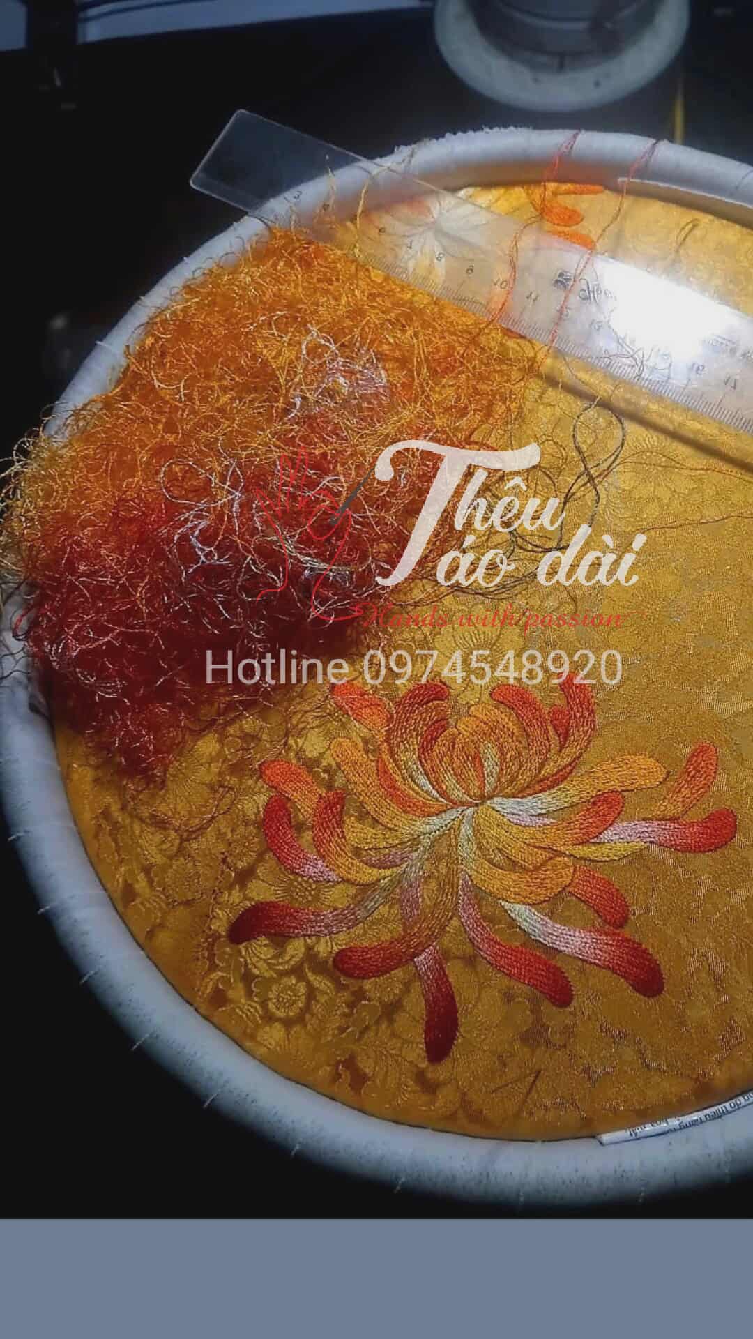 575860033_844833184671361_3796245062726814045_n Áo dài lụa thêu tay hoa cúc đại đoá 575860033_844833184671361_3796245062726814045_n Áo dài lụa thêu tay hoa cúc đại đoá